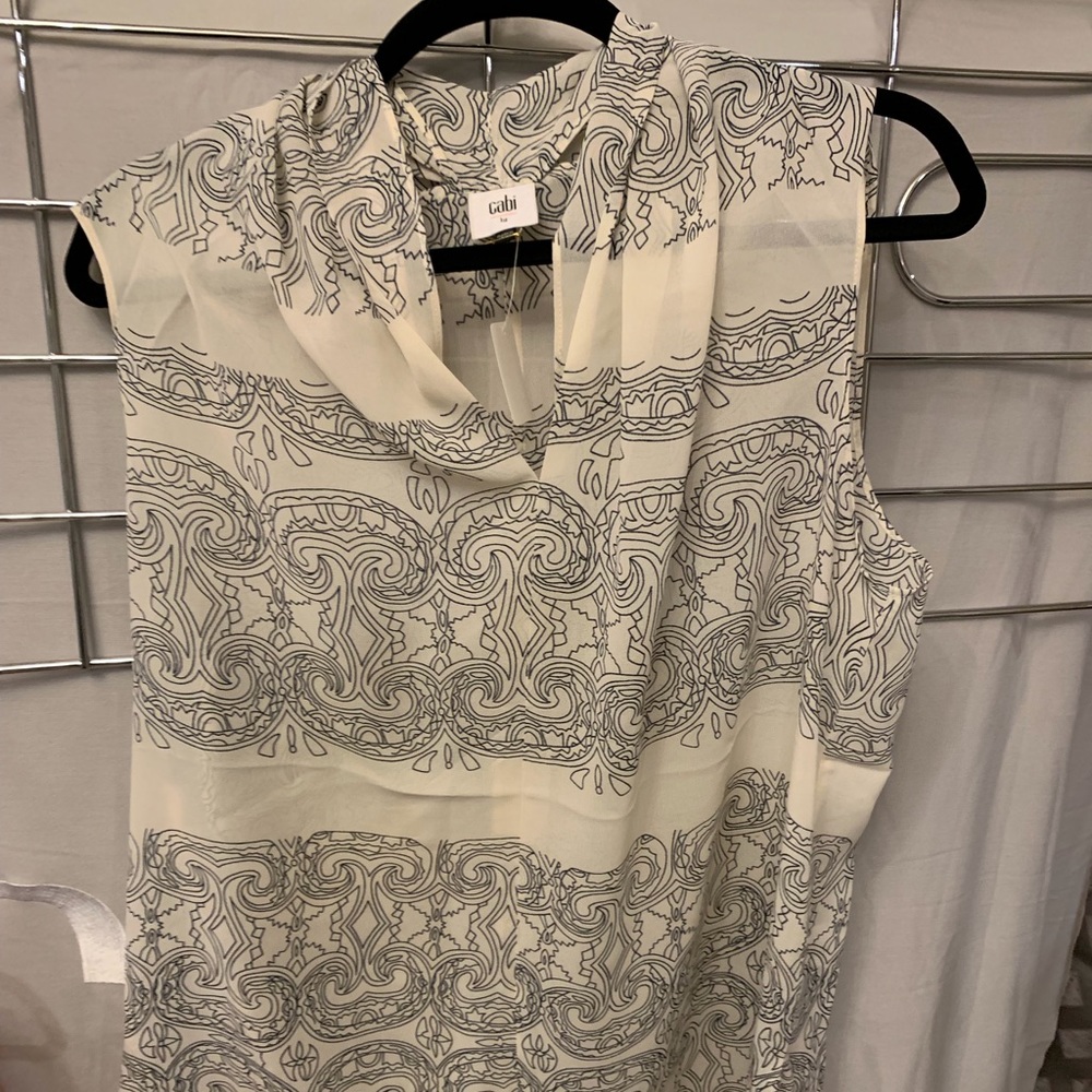 Cabi scrollwork Top